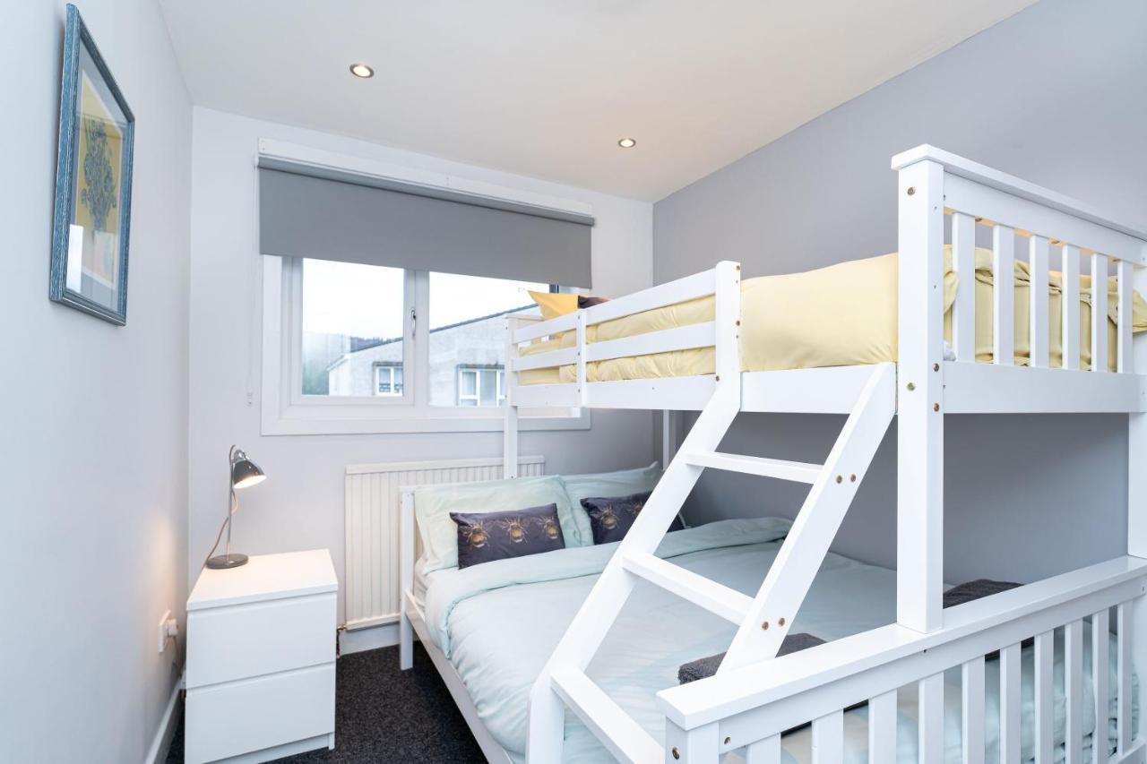 Lovely 3-Bedroom Flat With Free Parking Bridge of Allan Exterior foto