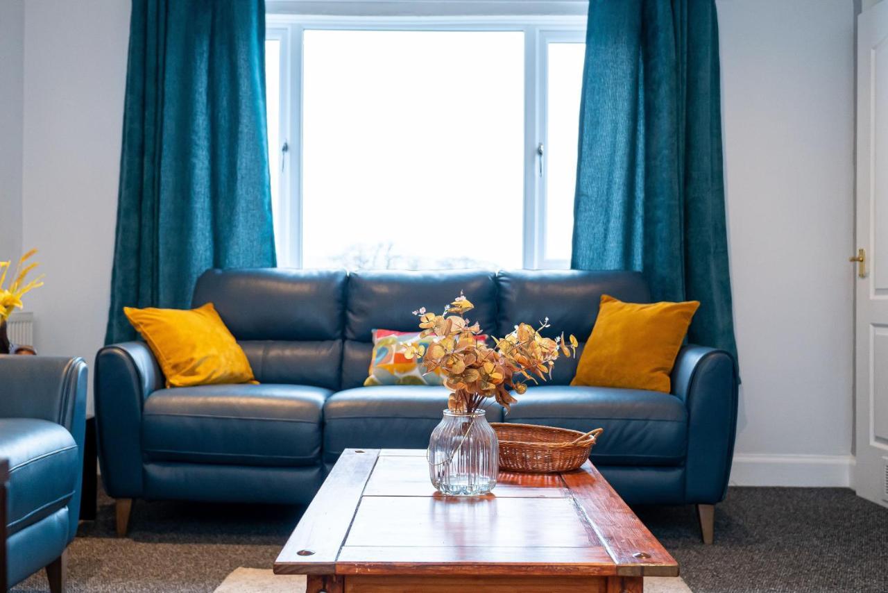 Lovely 3-Bedroom Flat With Free Parking Bridge of Allan Exterior foto