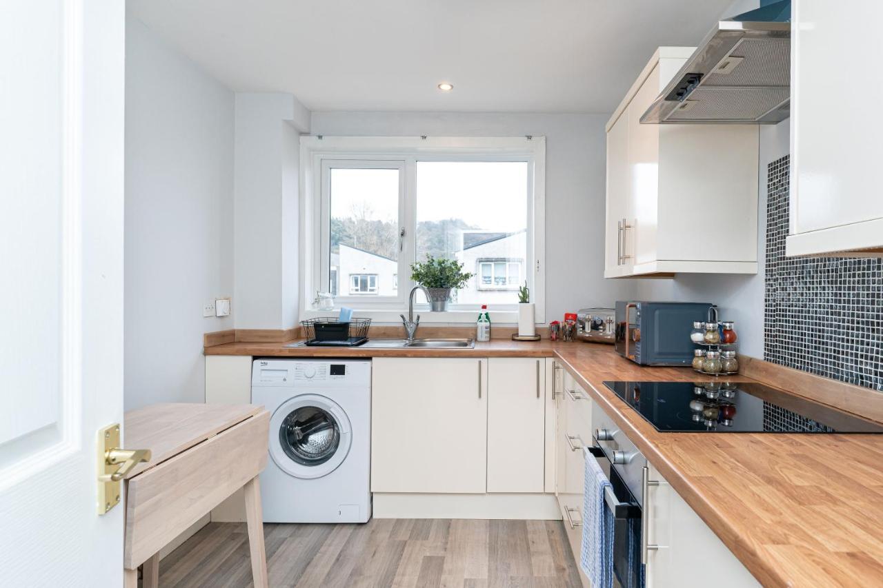 Lovely 3-Bedroom Flat With Free Parking Bridge of Allan Exterior foto