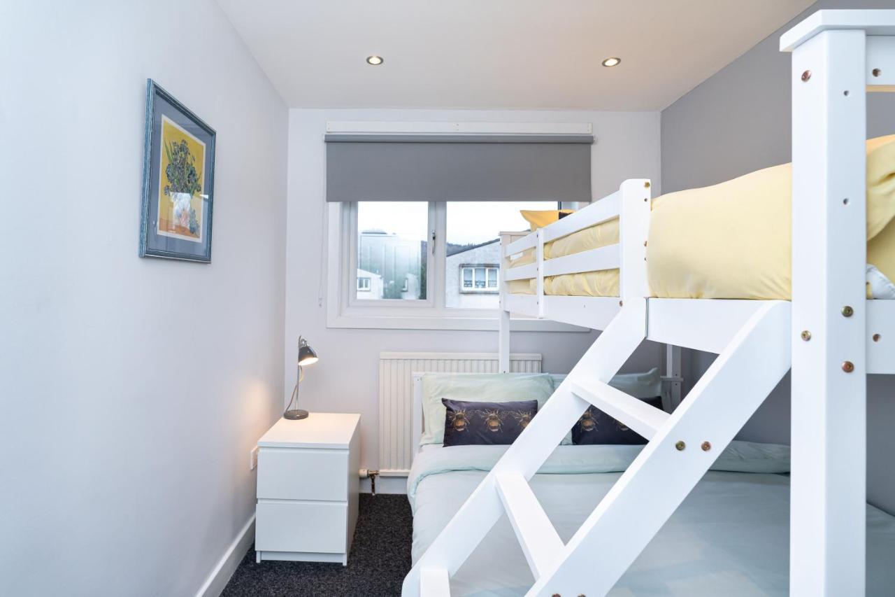 Lovely 3-Bedroom Flat With Free Parking Bridge of Allan Exterior foto
